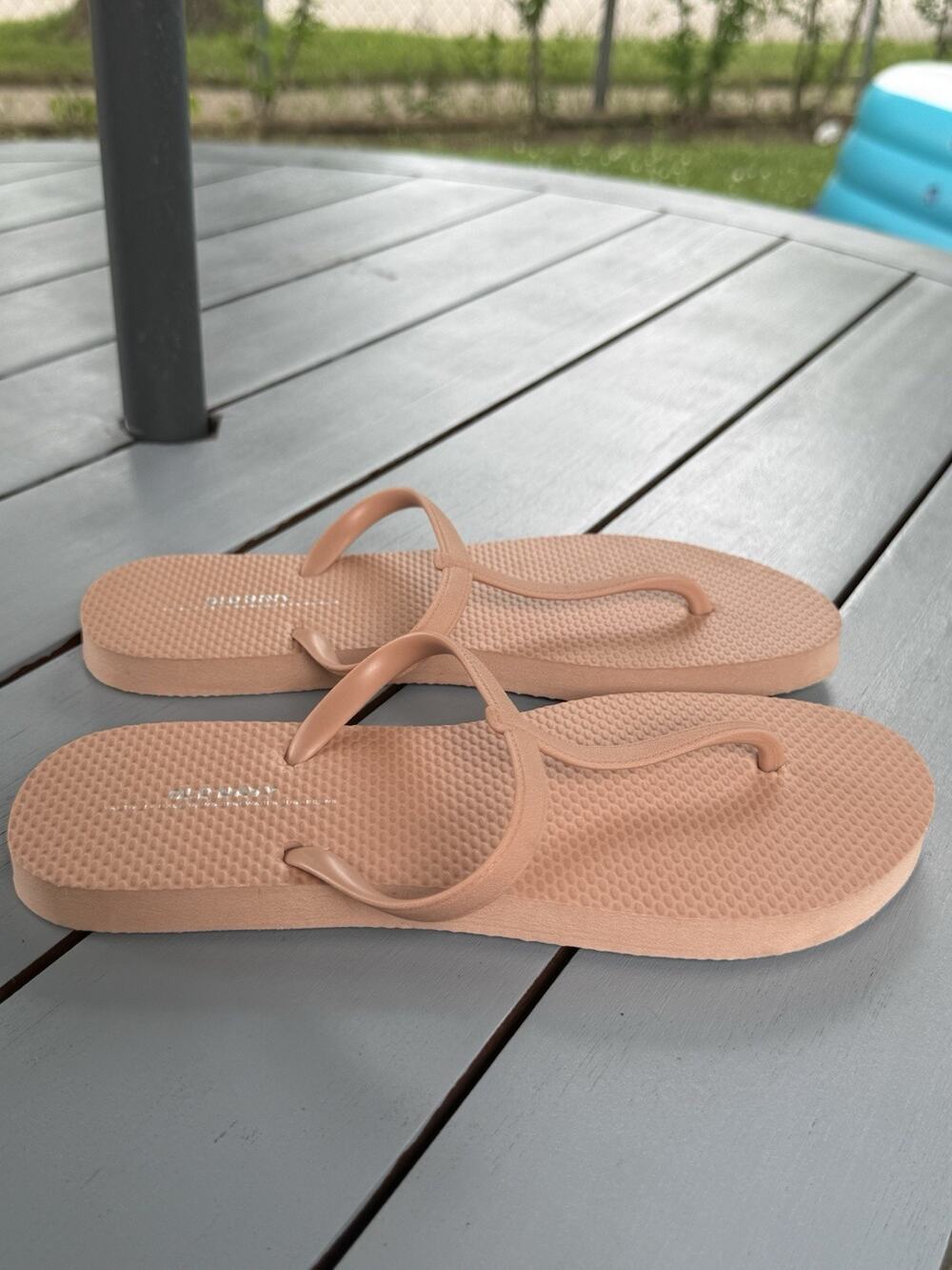 Old Navy Women Beige Pink T-Strap Sandals Partially Plant Based Size 8